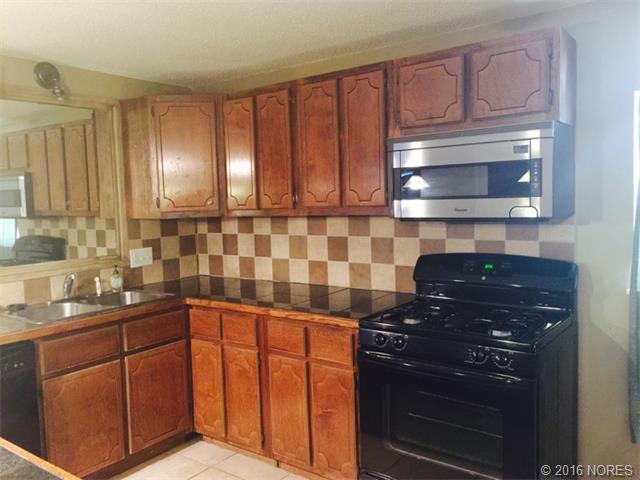 16930 S 85th East Avenue, Bixby, OK 74008
