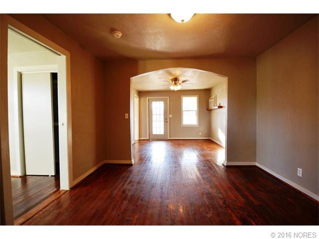 319 N Hickory Street, Bristow, OK 74010