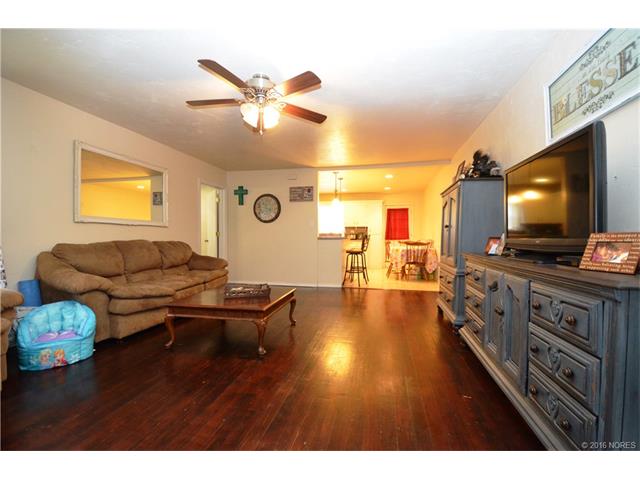 233 W 8th Avenue, Bristow, OK 74010