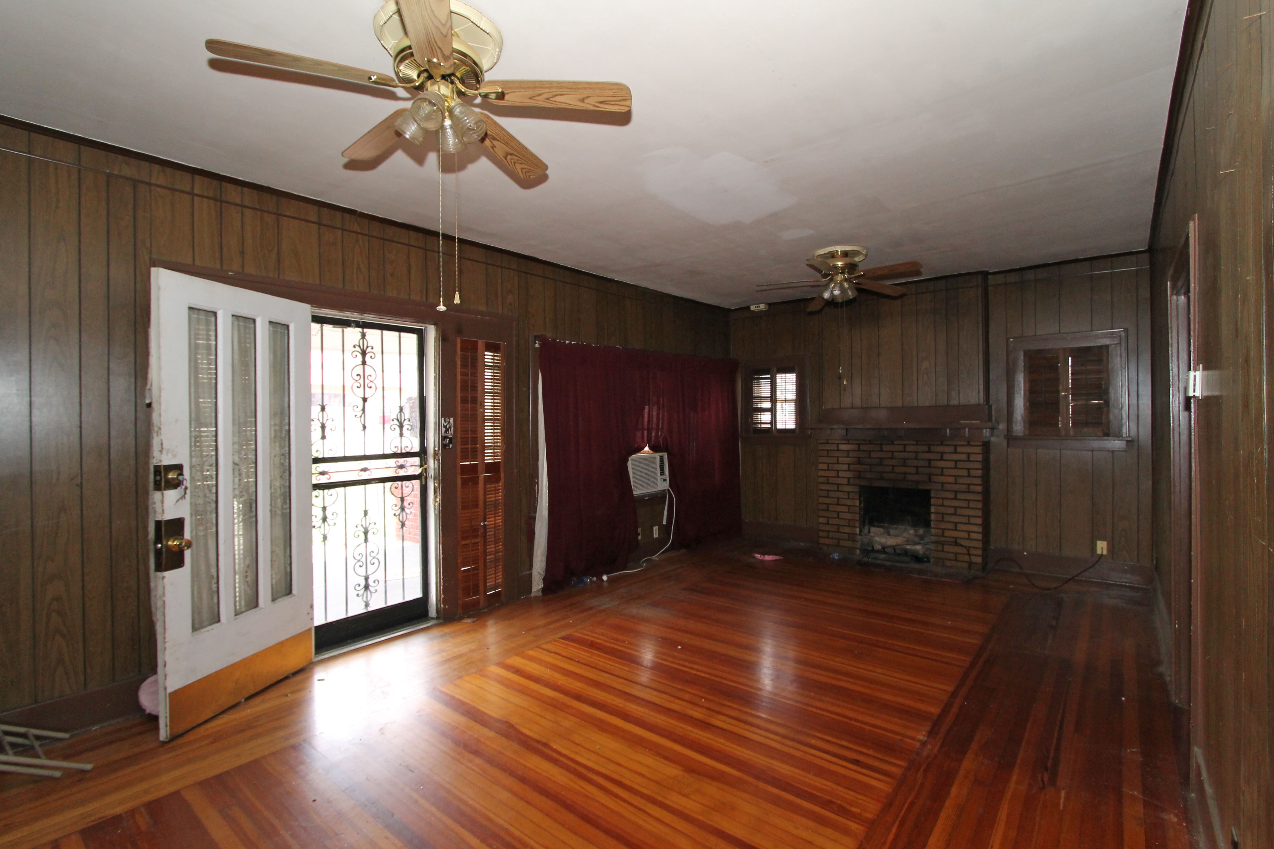 702 S Chestnut Street, Bristow, OK 74010