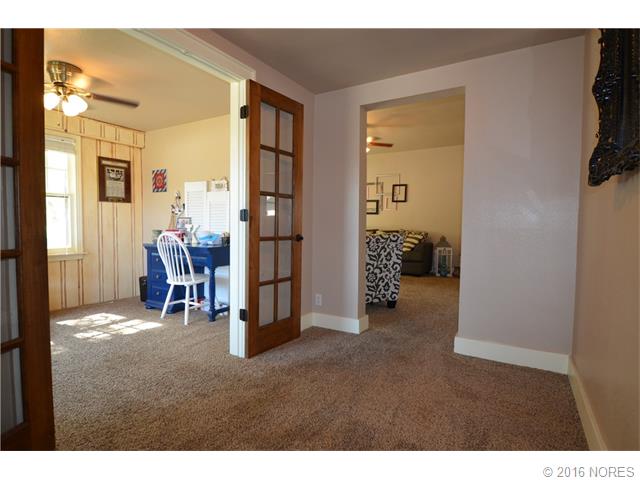 247 W 9th Avenue, Bristow, OK 74010