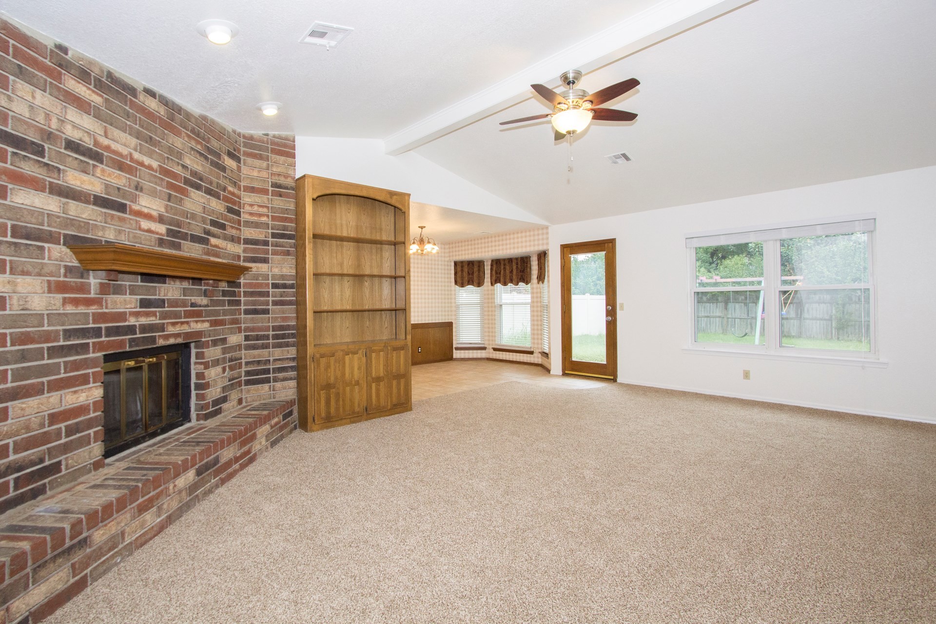 1310 W Hot Springs Street, Broken Arrow, OK 74011