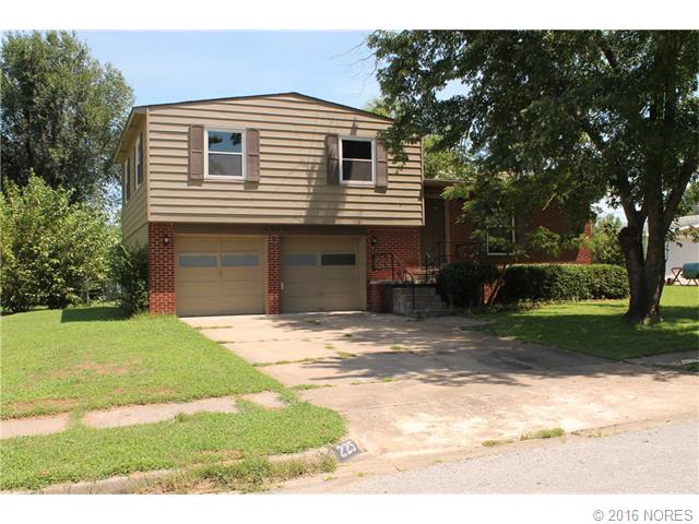 225 N 10th Street, Broken Arrow, OK 74012