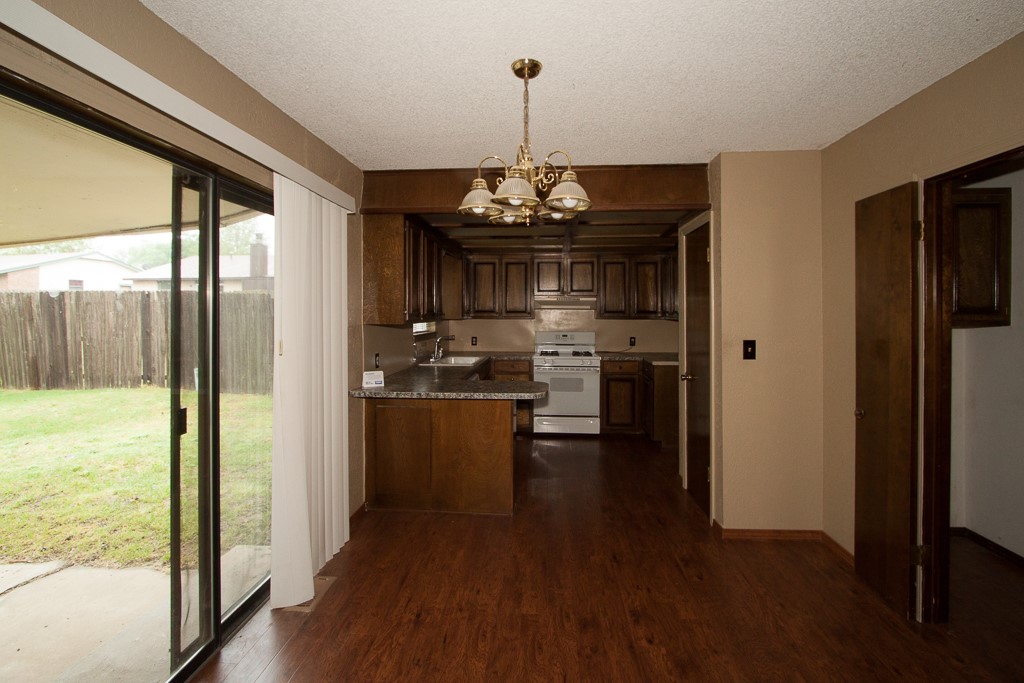 135 W Fulton Street, Broken Arrow, OK 74012