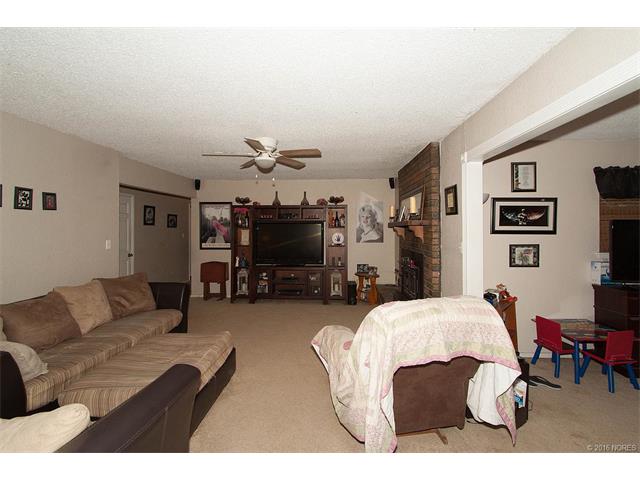 139 W Kent Street, Broken Arrow, OK 74012