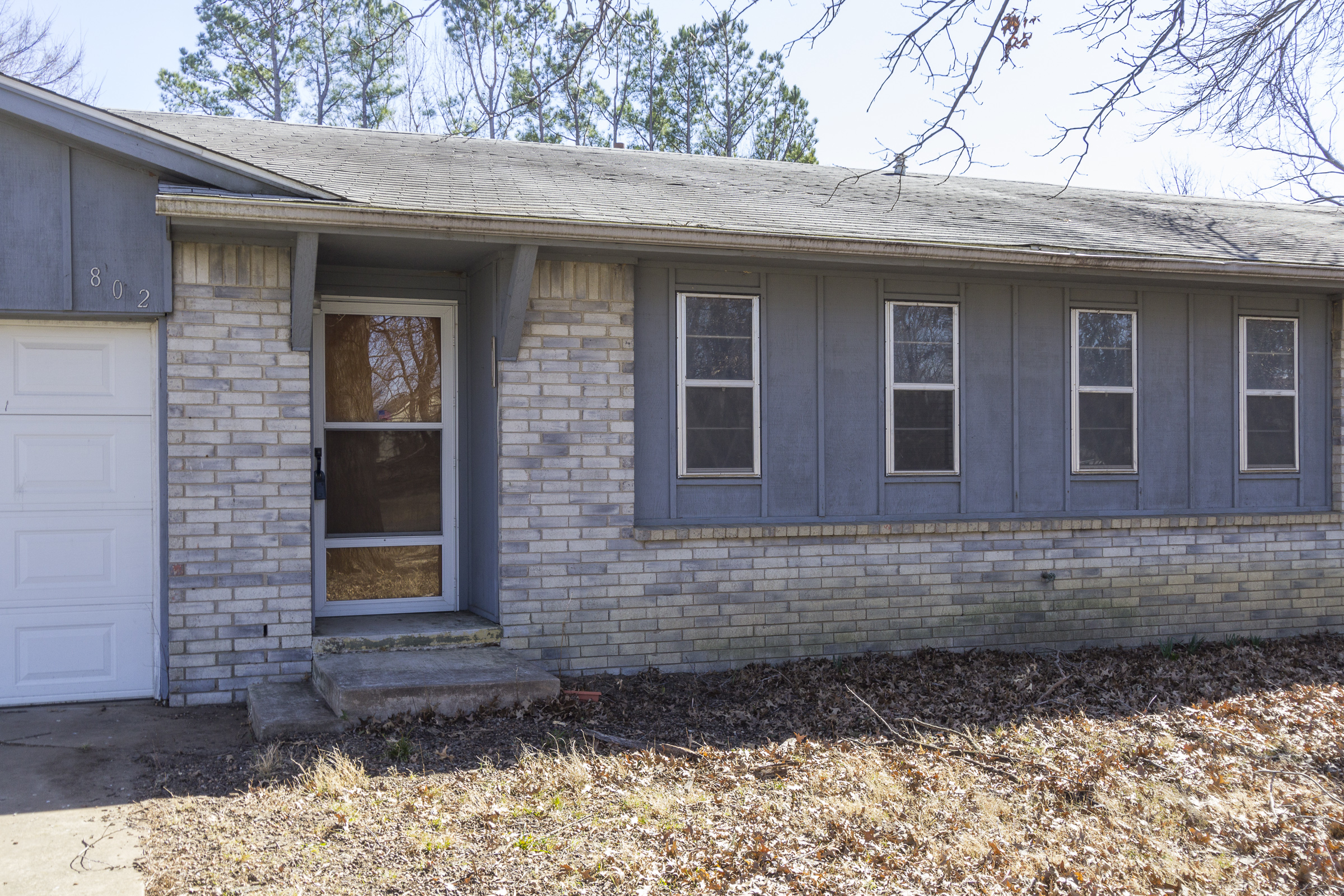 802 S Maple Street, Chelsea, OK 74016