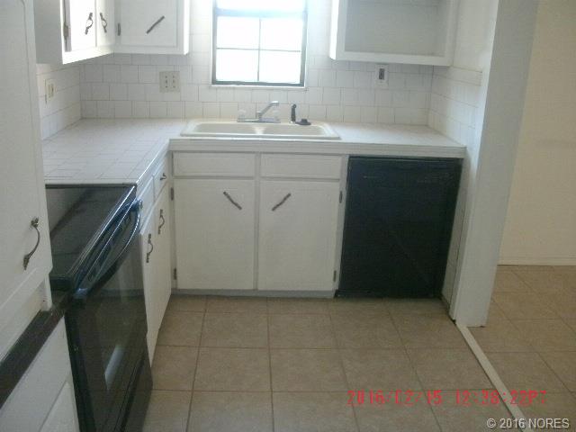 21403 E 410 Road, Chelsea, OK 74016