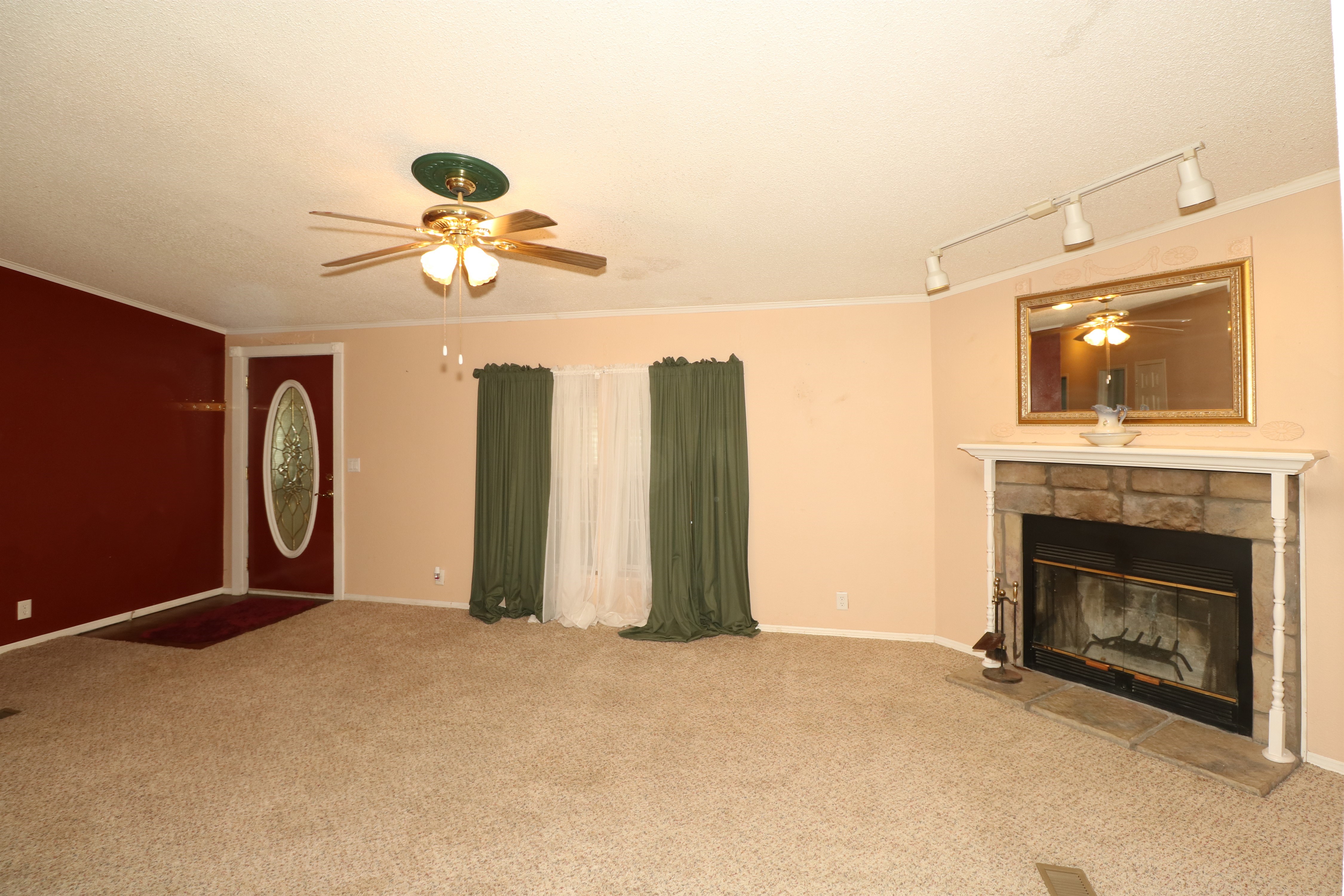 211 Olive Street, Chelsea, OK 74016
