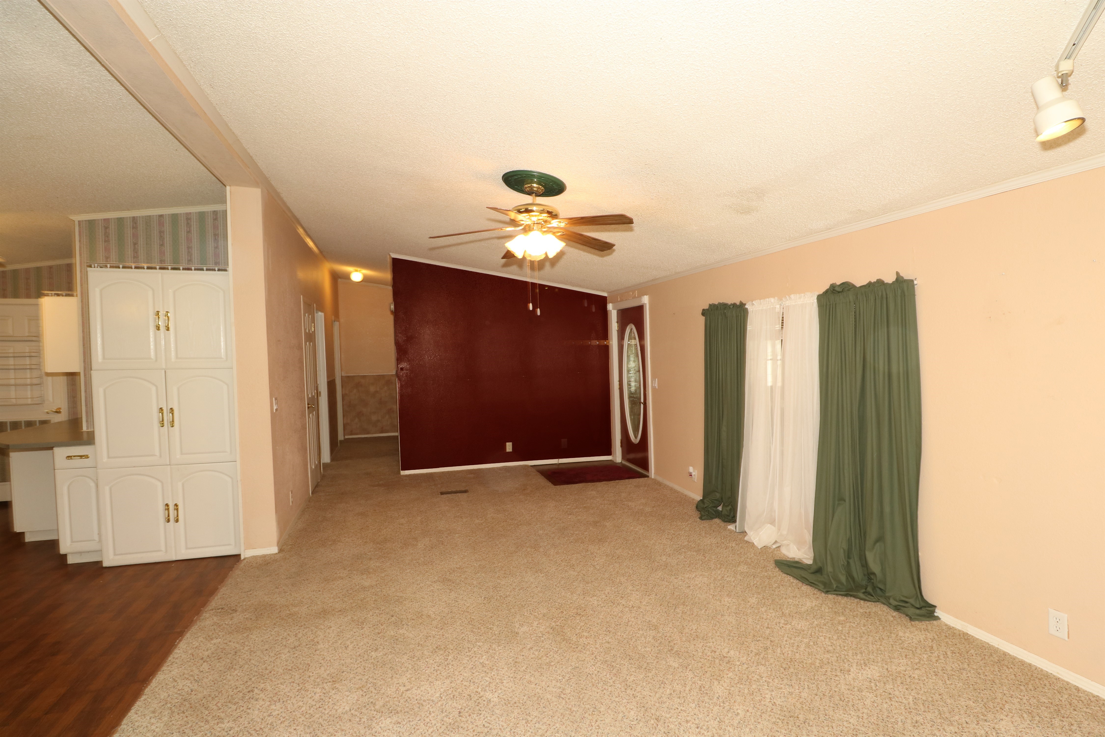 211 Olive Street, Chelsea, OK 74016