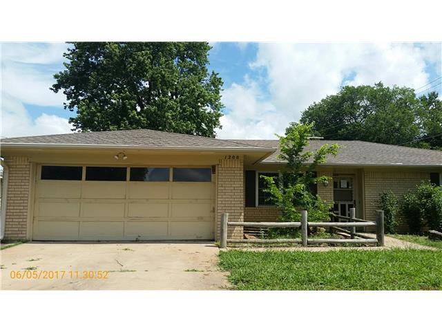 1200 W School StClaremore, OK, 74017Rogers County