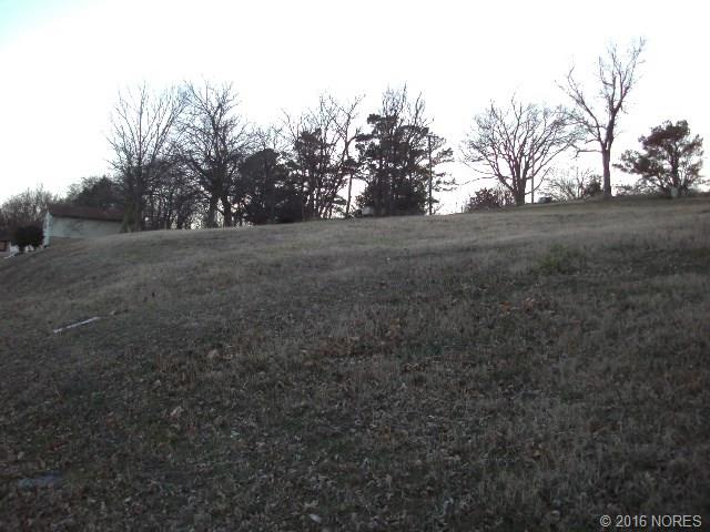 N Boling Street, Claremore, OK 74017