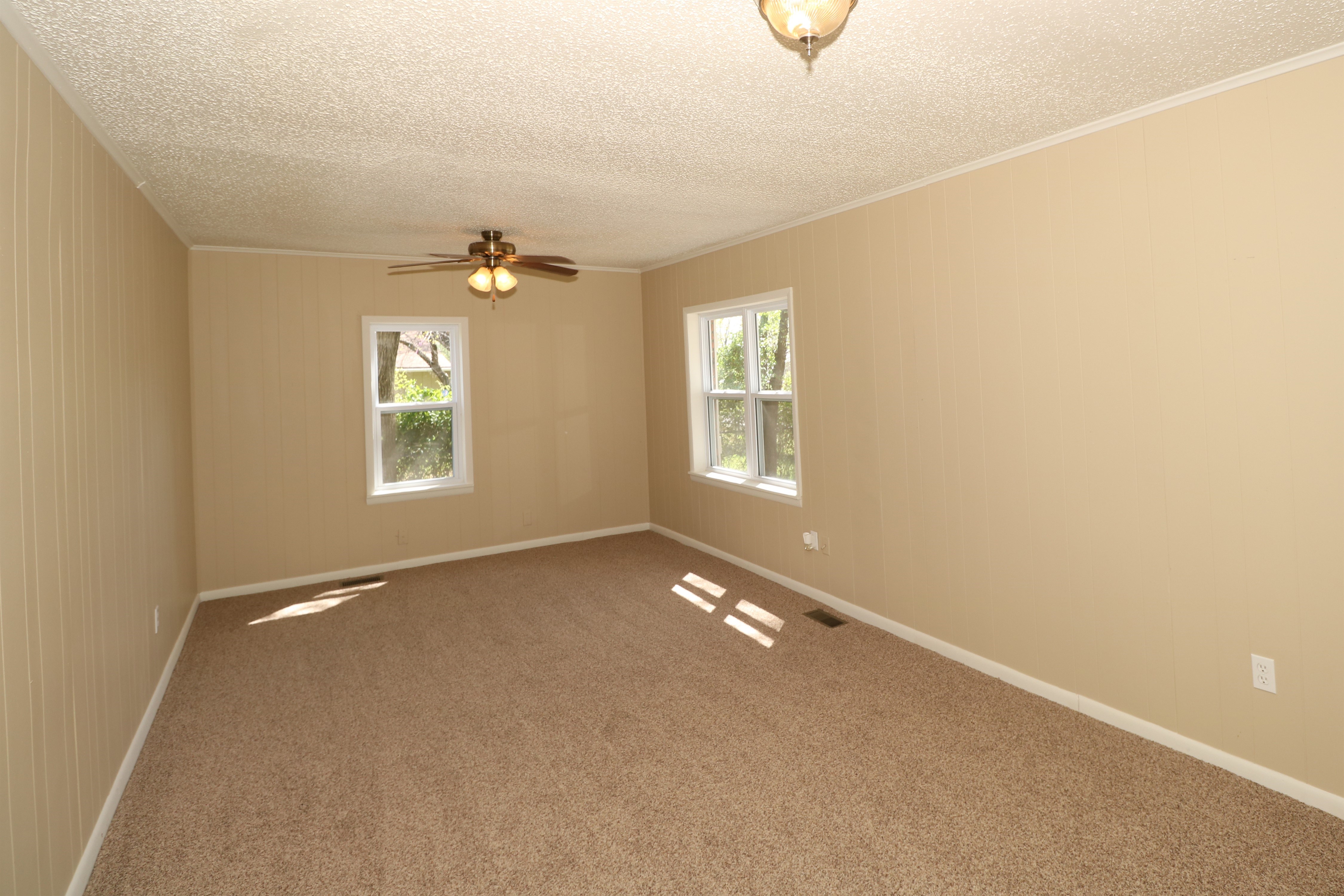 1312 W Strain Street, Claremore, OK 74017