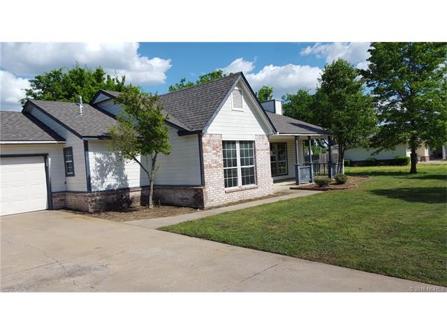 25345 S Holliday Drive, Claremore, OK 74019