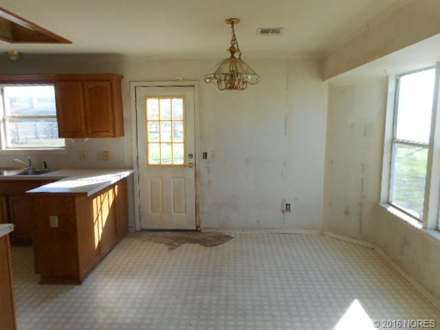 25345 S Holliday Drive, Claremore, OK 74019