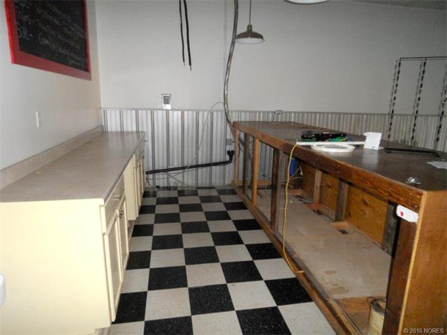 112 N Broadway Street, Cleveland, OK 74020