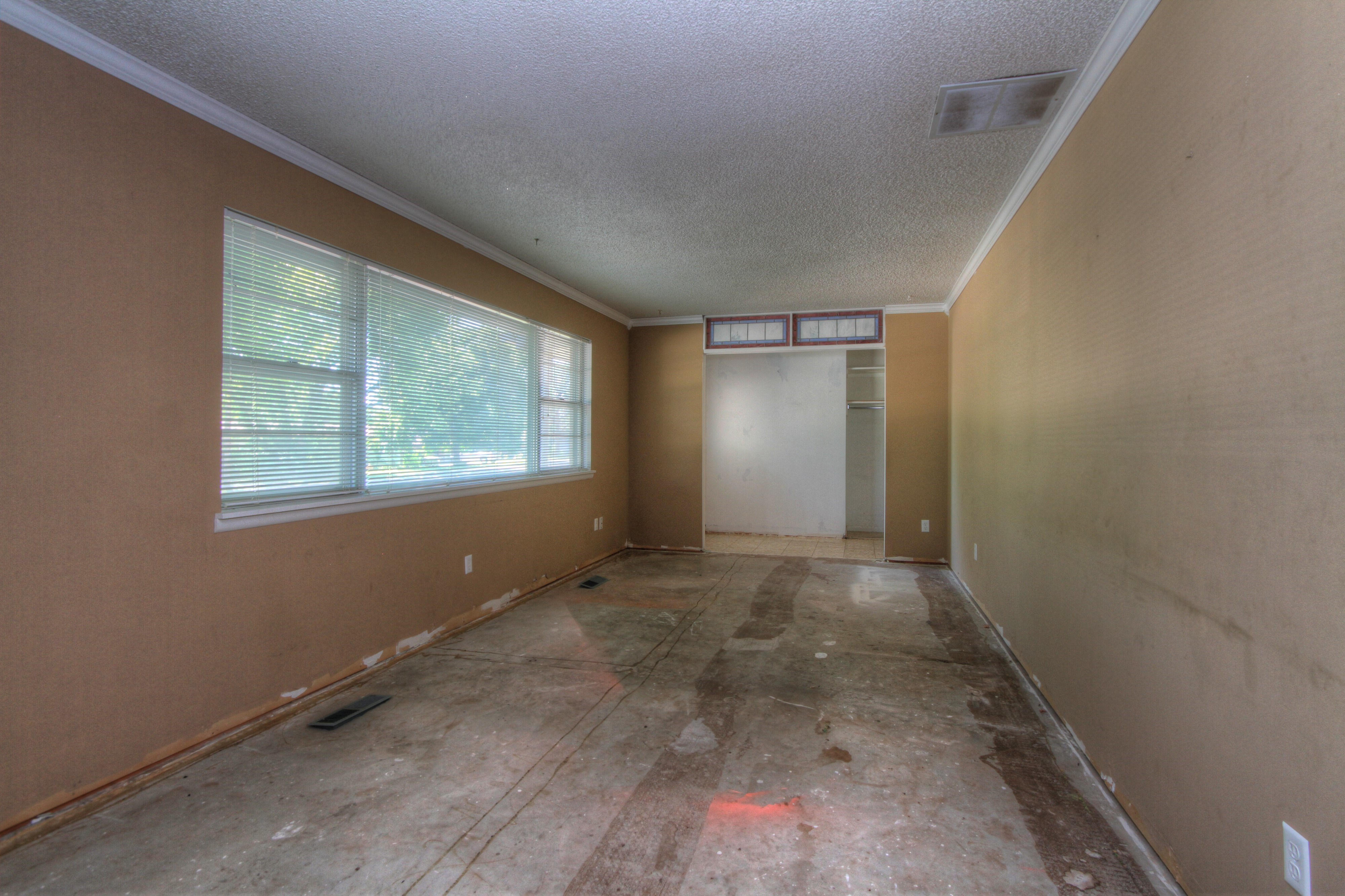 700 N D. Avenue, Cleveland, OK 74020