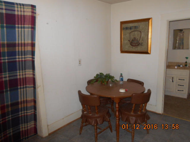 417 N Linwood Ave, Cushing, OK 74023