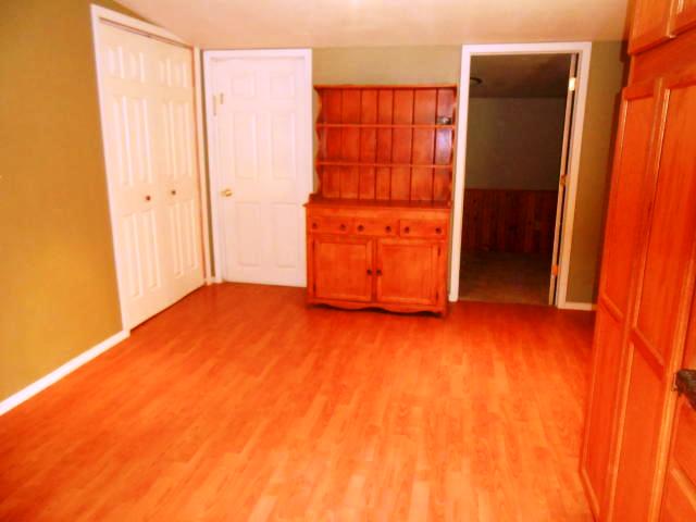 901 E Oak St, Cushing, OK 74023