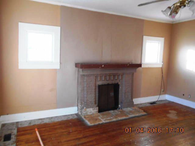 910 E Moses Street, Cushing, OK 74023
