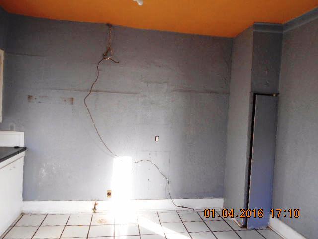 910 E Moses Street, Cushing, OK 74023
