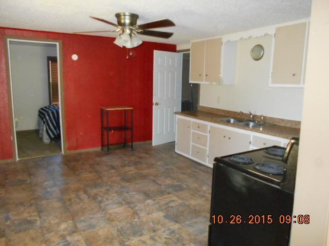 605 S Cleveland Ave, Cushing, OK 74023