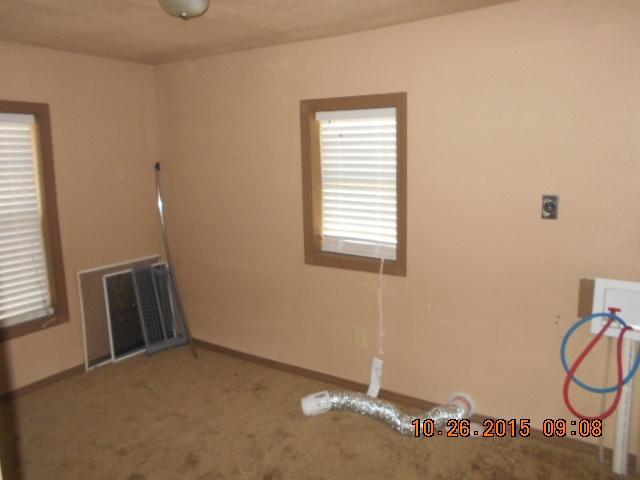 605 S Cleveland Ave, Cushing, OK 74023