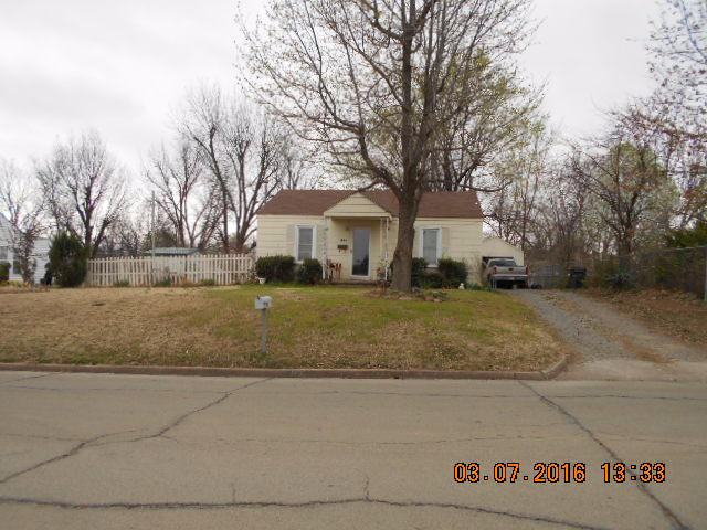 1235 E Broadway ST, Cushing, OK 74023