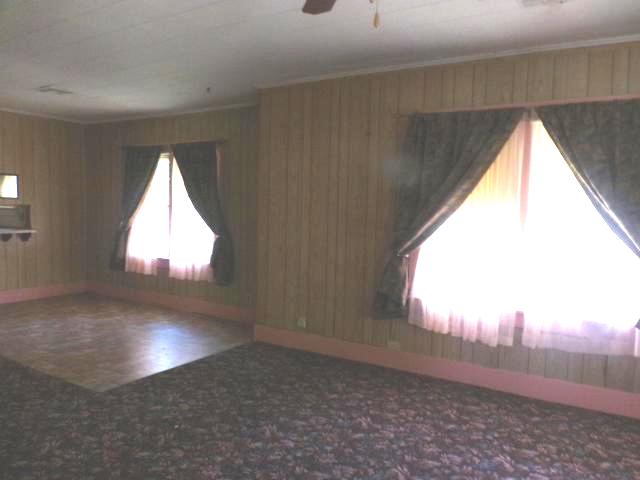 801-805 E Maple Street, Cushing, OK 74023