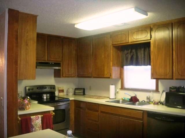1207 E Broadway Street, Cushing, OK 74023