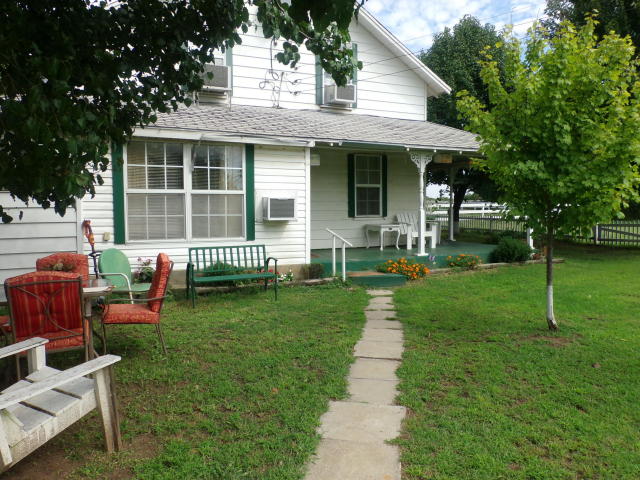 2020 S Schlegel Road, Cushing, OK 74023