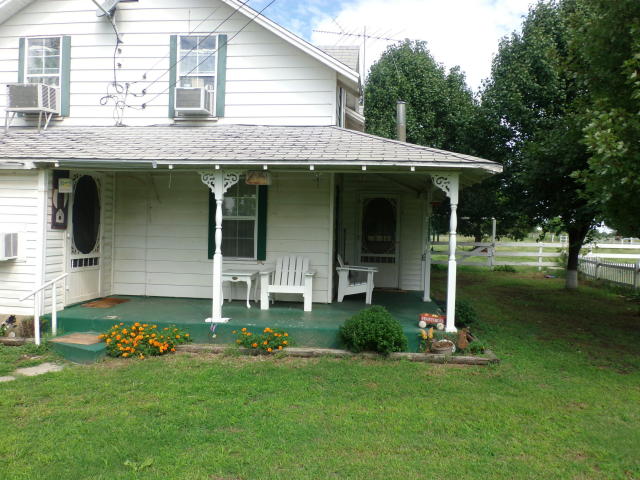 2020 S Schlegel Road, Cushing, OK 74023