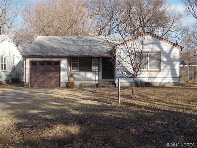 808 N Ross Avenue, Dewey, OK 74029