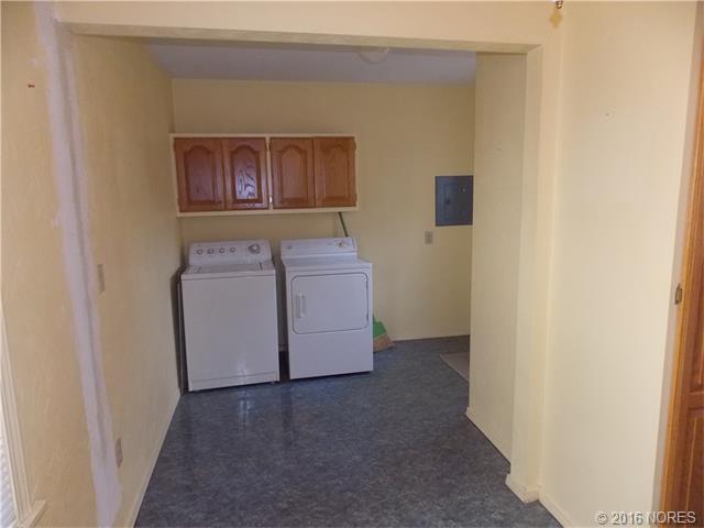 808 N Ross Avenue, Dewey, OK 74029