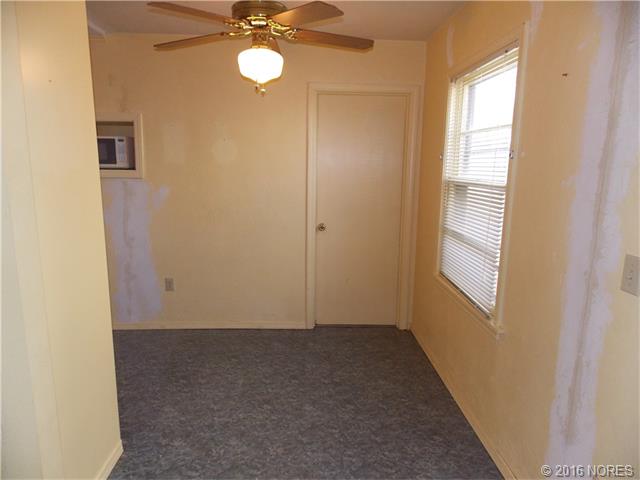 808 N Ross Avenue, Dewey, OK 74029
