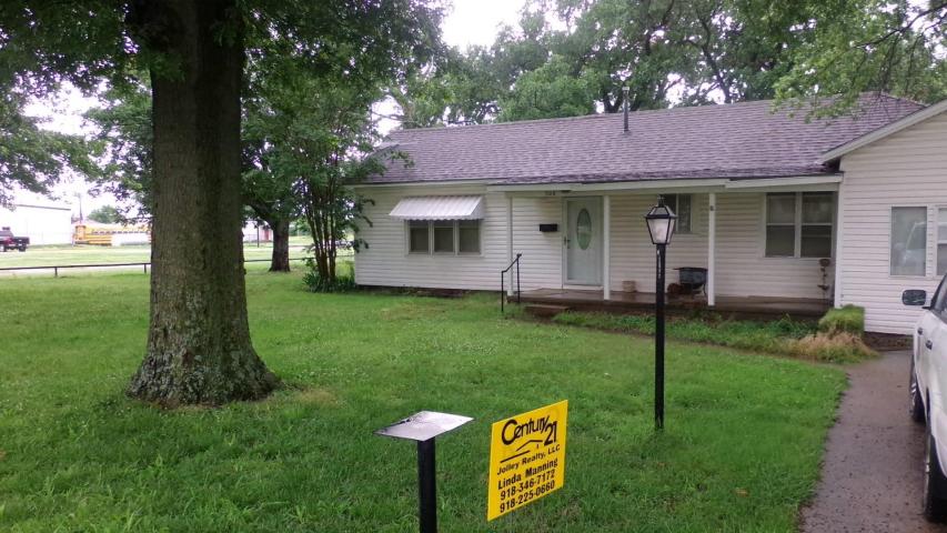 508 S Layton Ave, Drumright, OK 74030