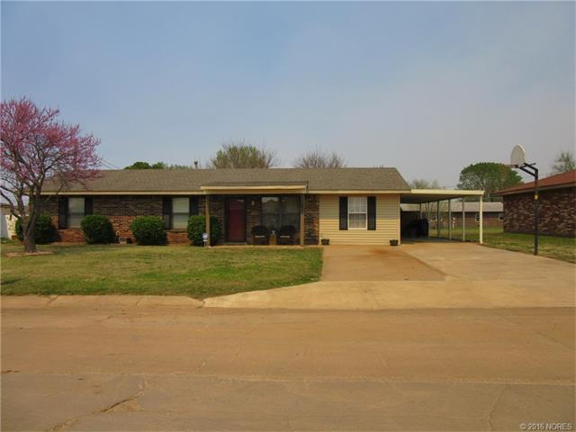 1511 DeNoya Street, Hominy, OK 74035