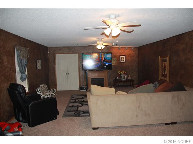230 Suburban Lane, Inola, OK 74036