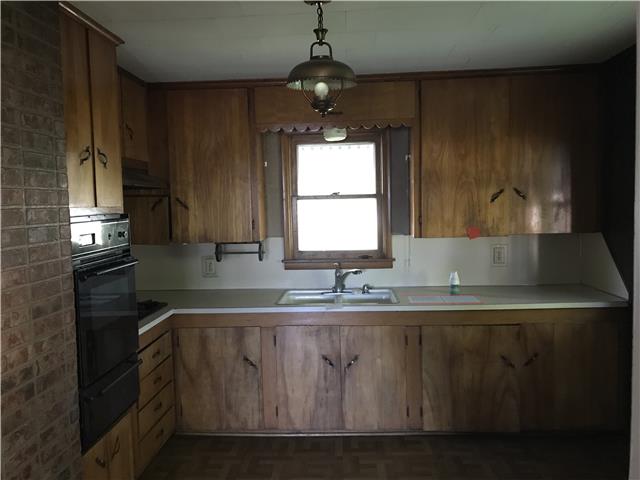 302 S Main StKellyville, OK, 74039Creek County