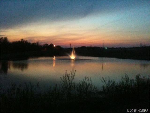 2086 E 174th Place, Mounds, OK 74047