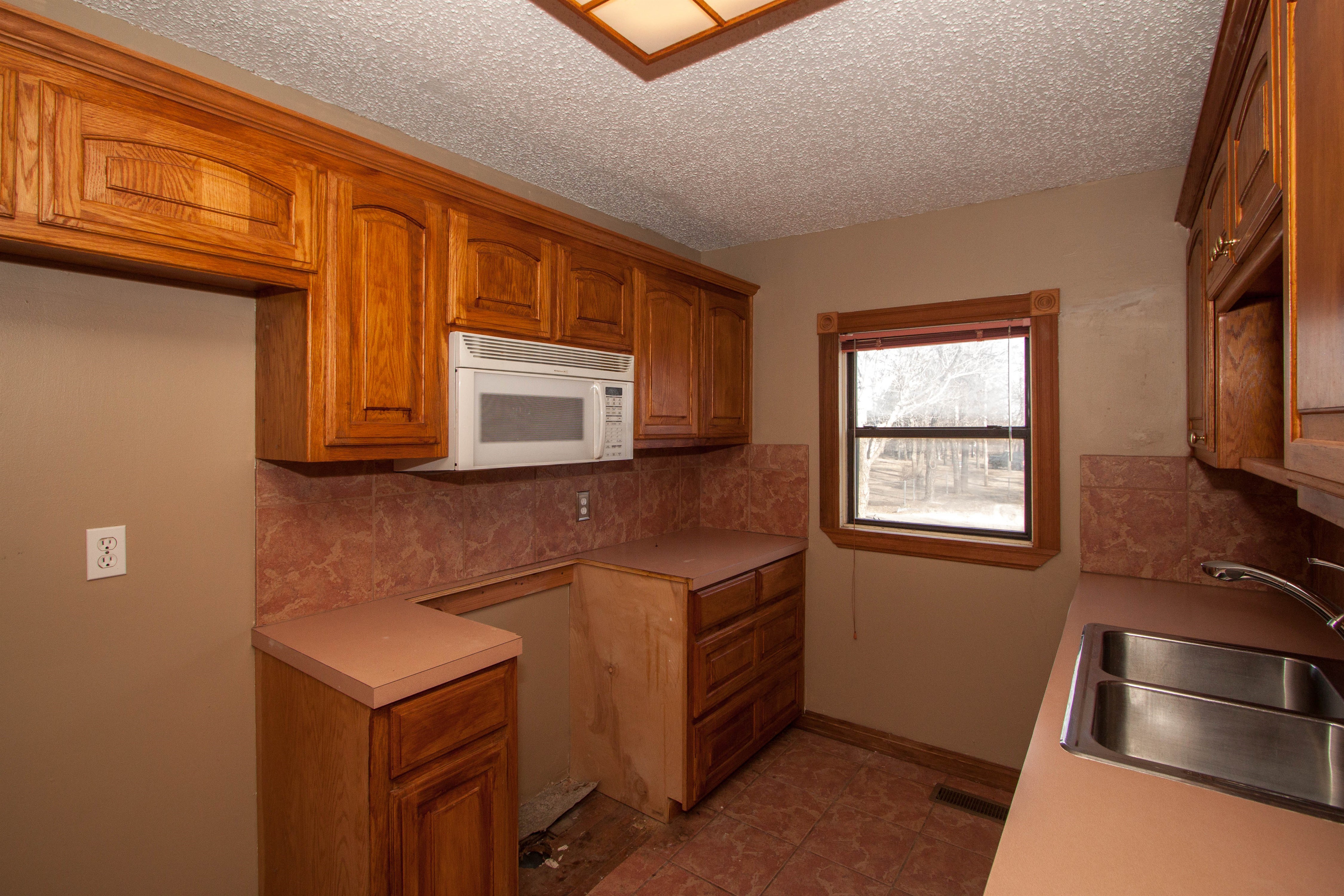 244 E 15th Street, Mounds, OK 74047
