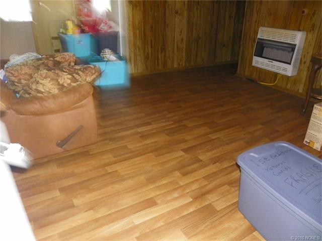 521 S Oak Street, Nowata, OK 74048