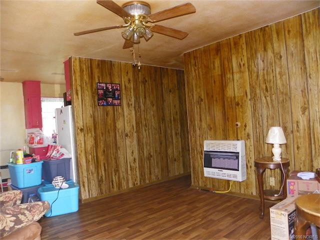521 S Oak Street, Nowata, OK 74048