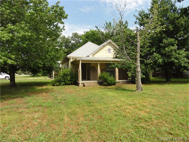 405 S Cedar Street, Nowata, OK 74048