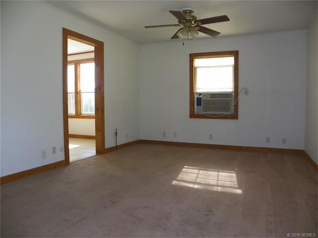 236 Vinita Road, Nowata, OK 74048