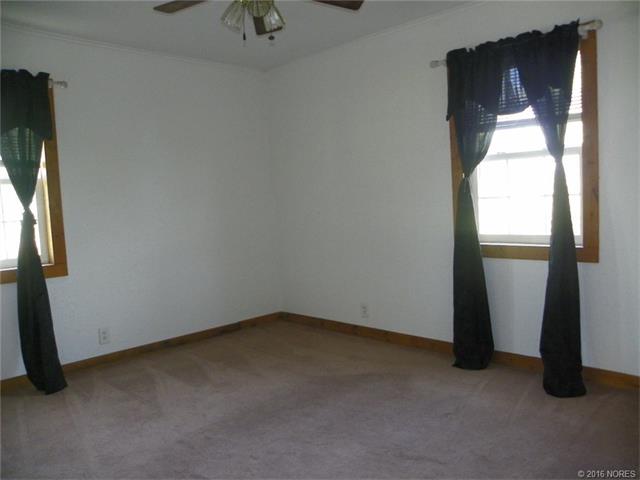 236 Vinita Road, Nowata, OK 74048