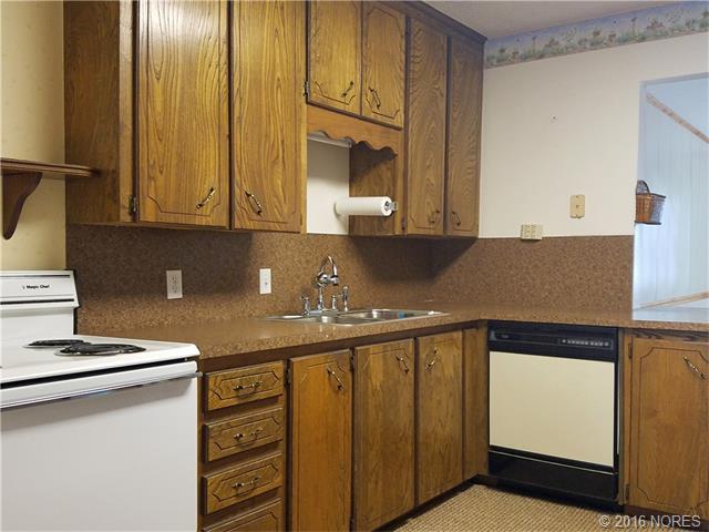 515 W Ironman Street, Nowata, OK 74048