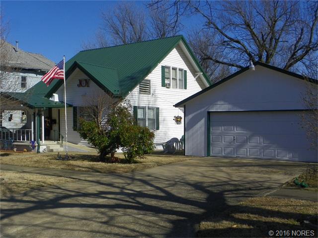 340 N Pine Street, Nowata, OK 74048