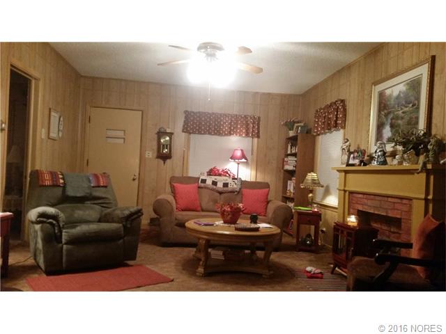 340 N Pine Street, Nowata, OK 74048
