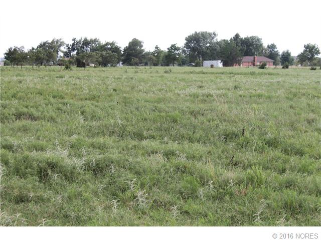E 390 Road, Oologah, OK 74053