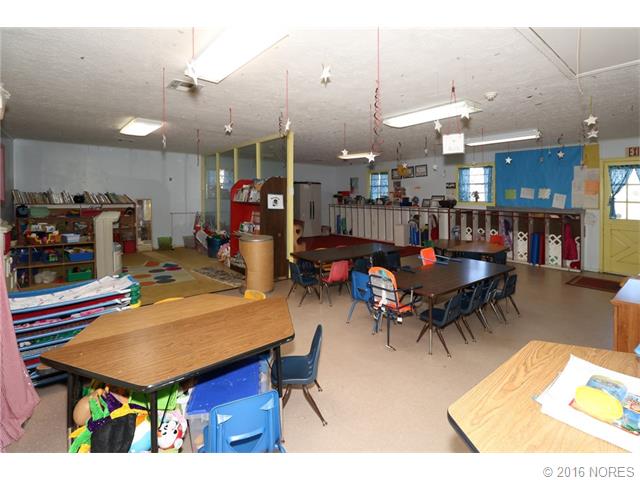 235 Pine Street, Oologah, OK 74053